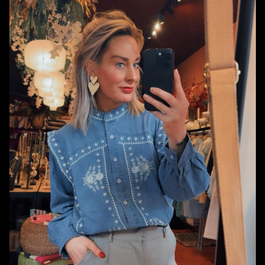 Denim blouse met borduursels